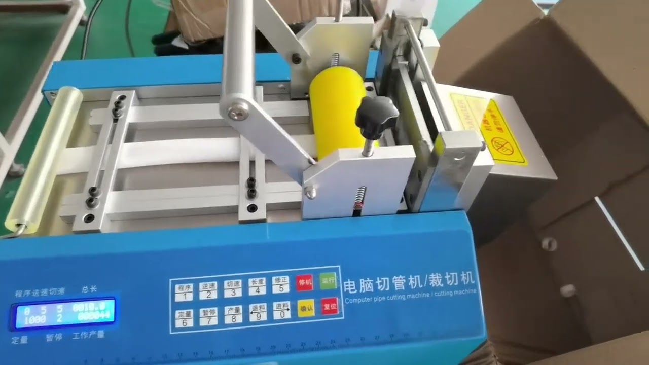 Teljesen automata csővágó gép – puha szilikoncső precíziós vágása, állítható vágáshossz
