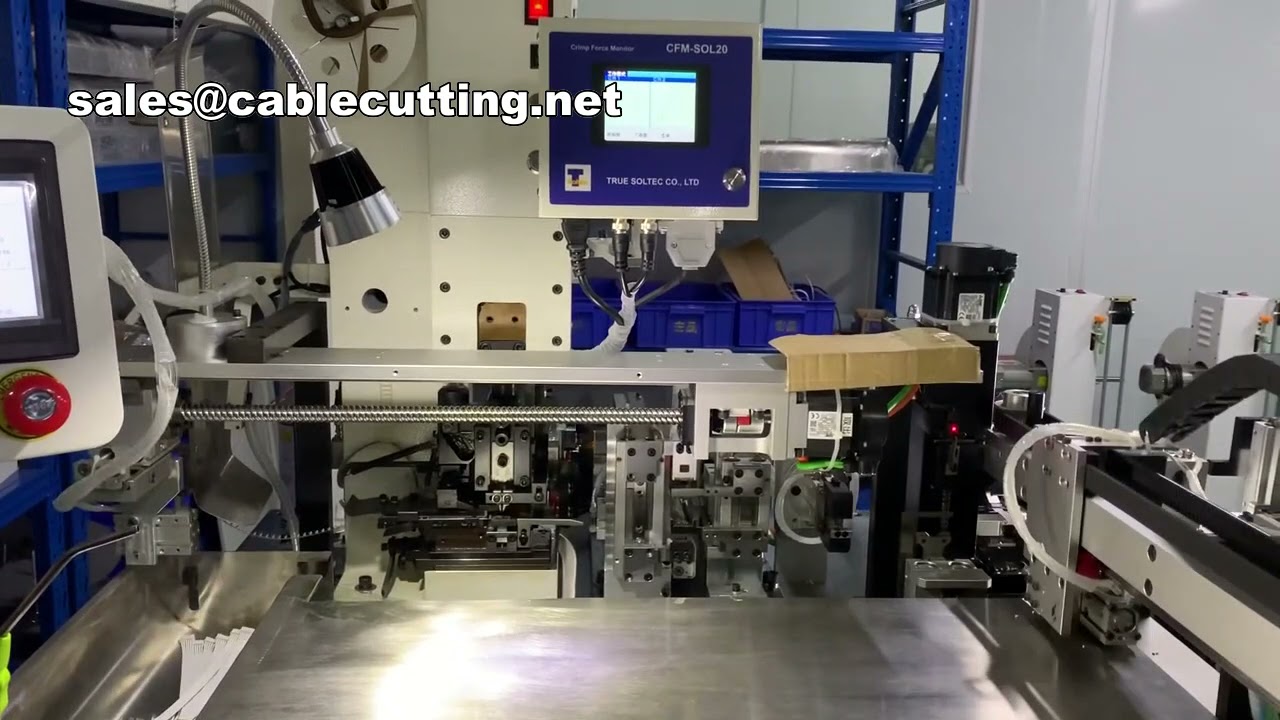 Flat cable insertion of housing with double sided crimping machine